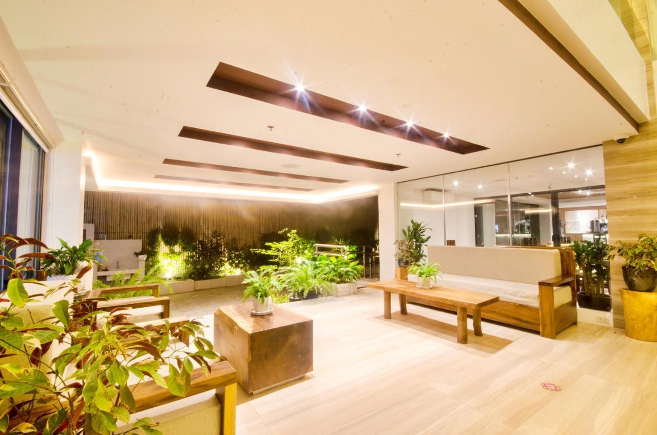 Commander Suites De Boracay Manoc-Manoc Exterior photo